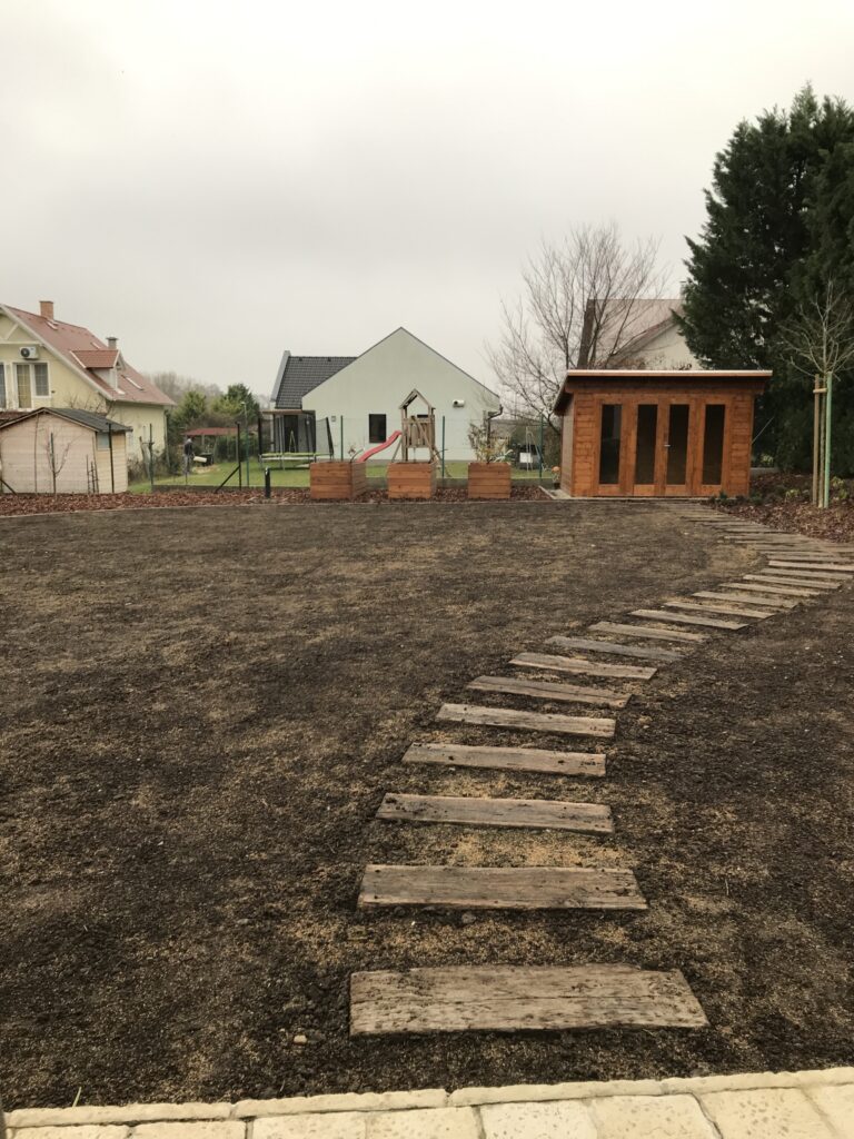 Kertépítés Budajenő